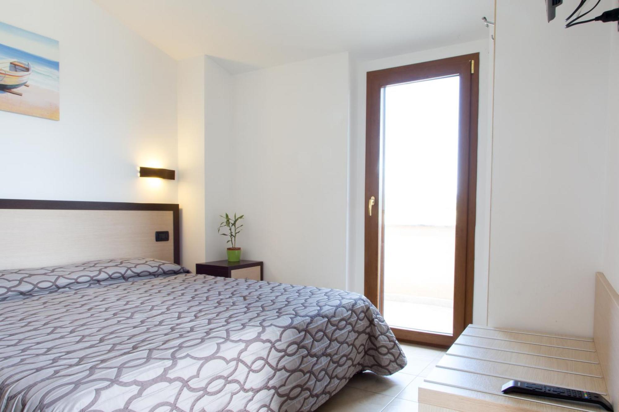 Albergo Il Giardino Foce Varano Exterior photo