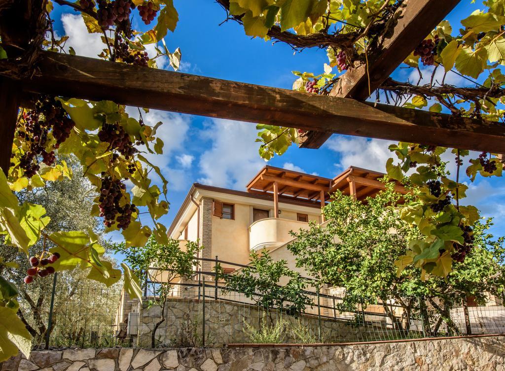 Albergo Il Giardino Foce Varano Exterior photo